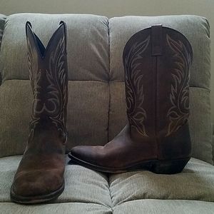 Womans size 8 Laredo boots